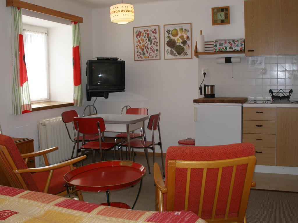Pecka Penzion Pec pod Snezkou Quarto foto
