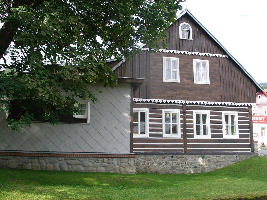 Pecka Penzion Pec pod Snezkou Exterior foto